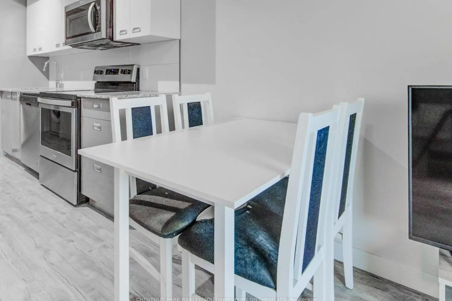 Additional image 17 of 257 Hemlock Street 217