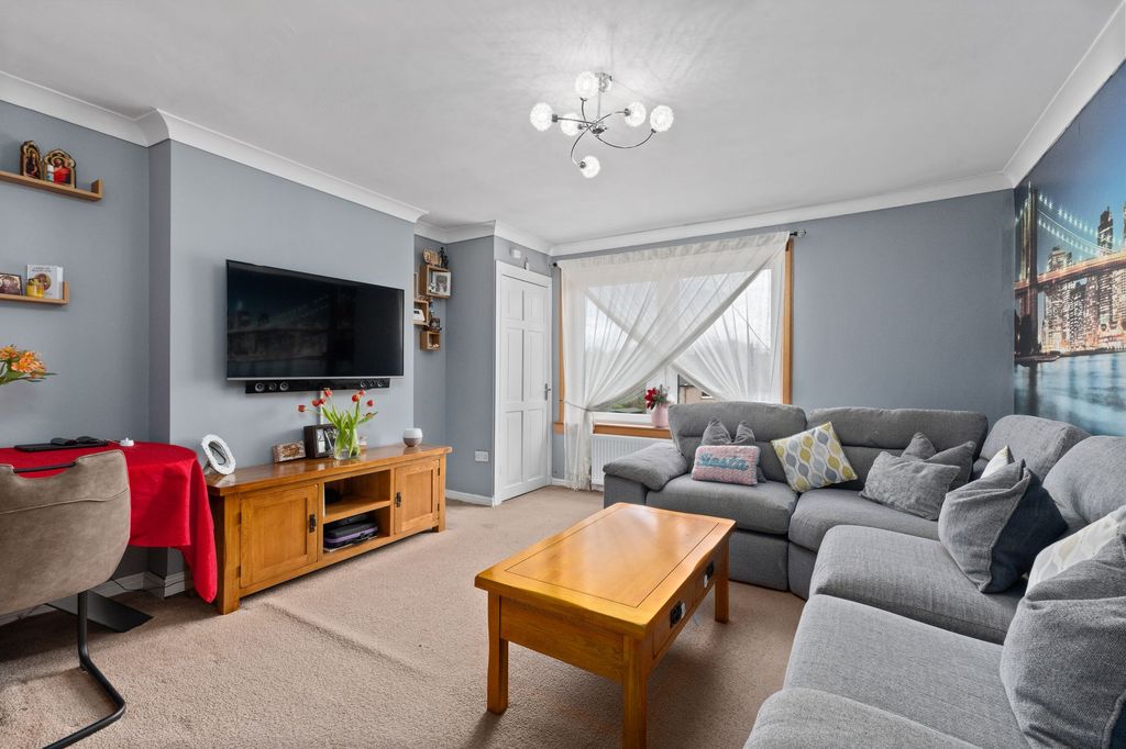 Additional image 2 of 2 bed flat for saleBell's Mill Terrace, Winchburgh EH52
