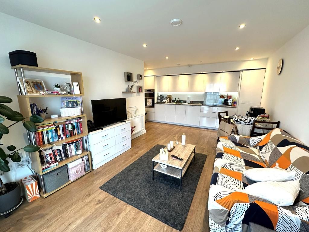Additional image 2 of 2 bed flat for saleStirling Drive, Luton, Bedfordshire LU2