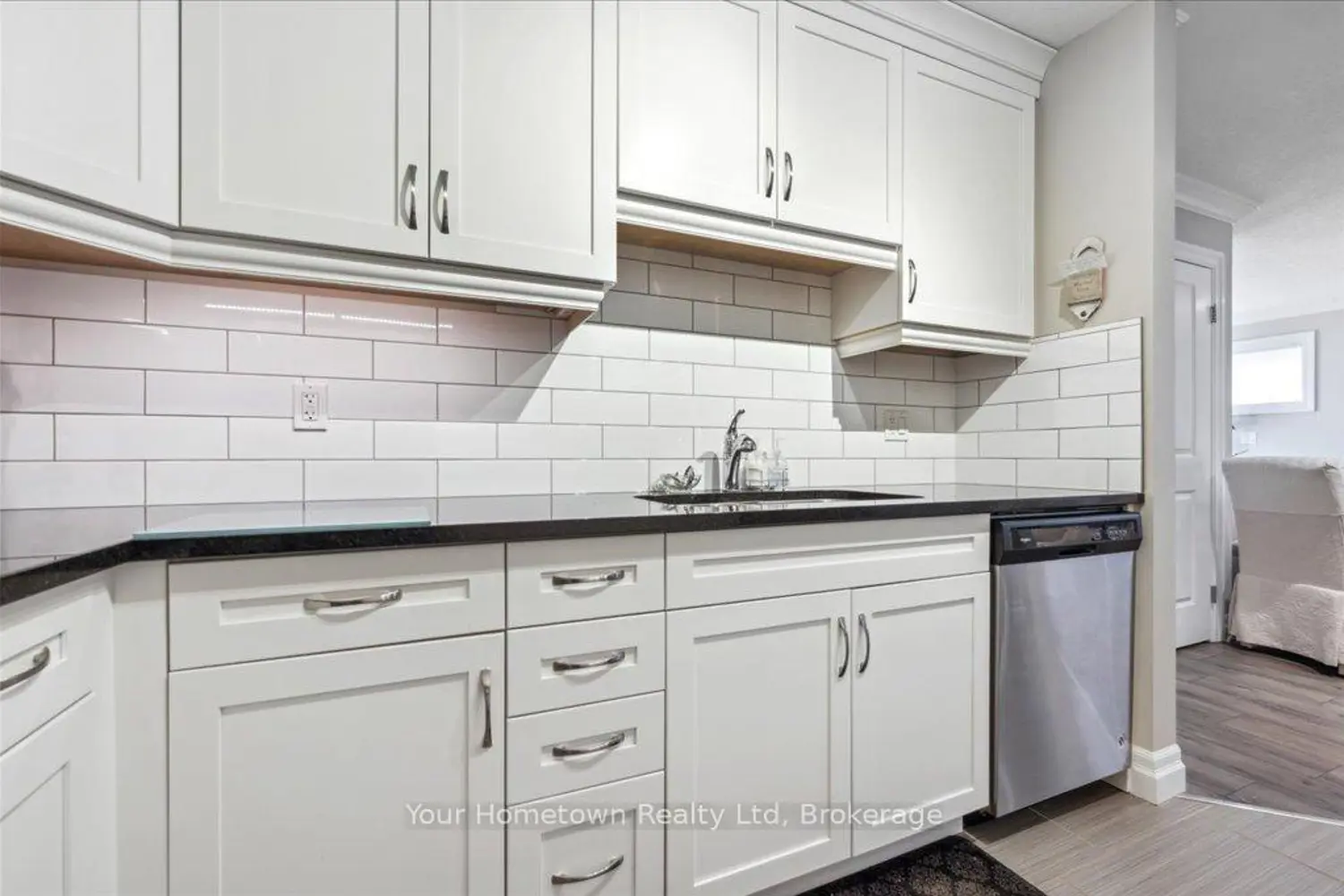 Additional image 8 of 27 Stumpf Street 27B