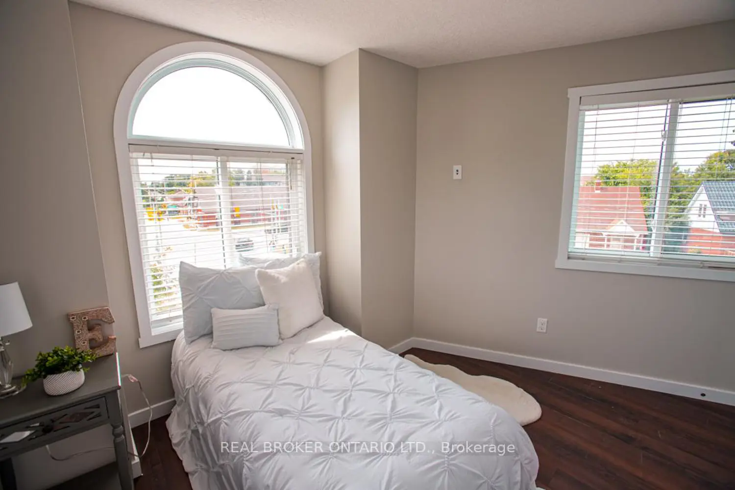 Additional image 12 of 489 East Avenue B