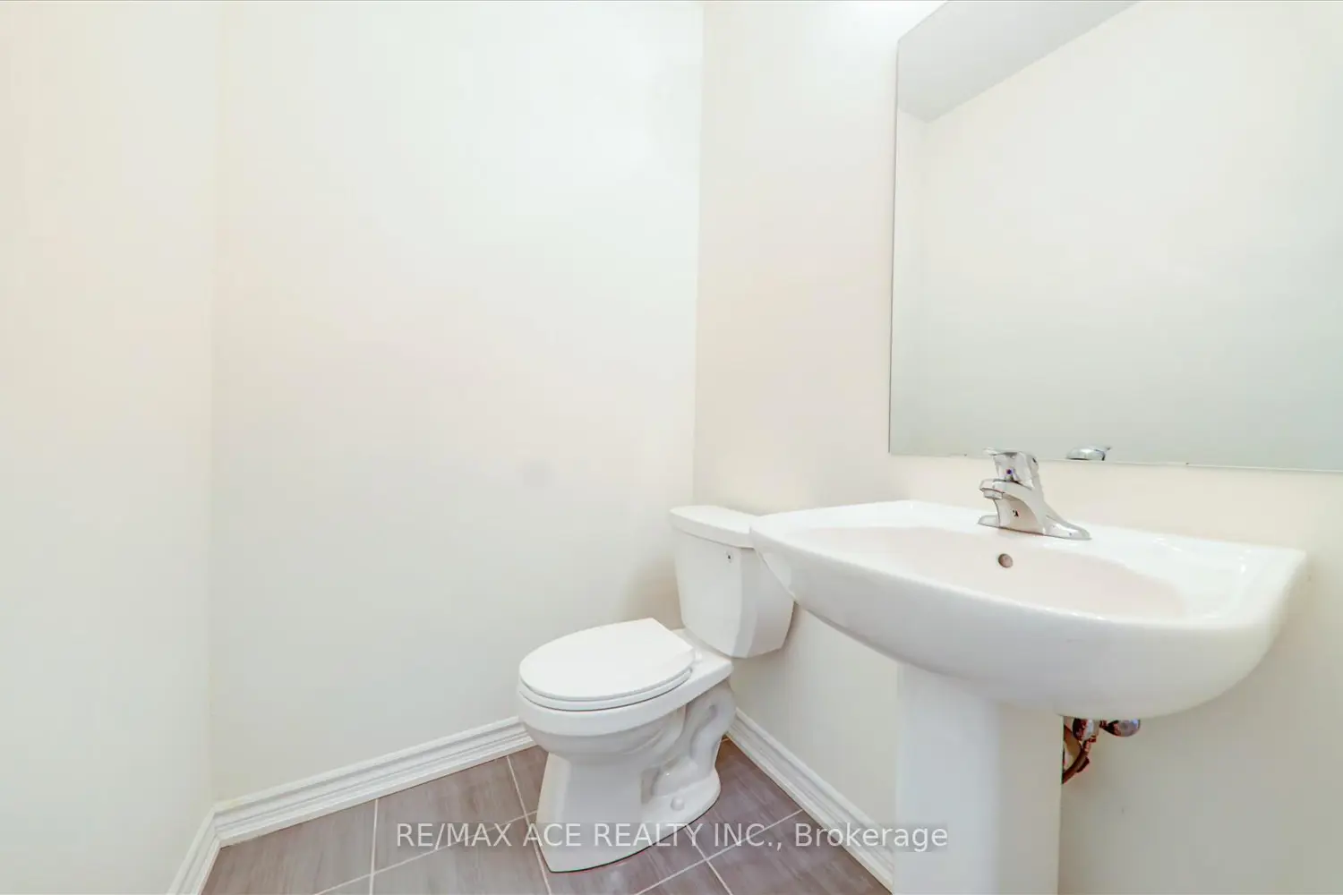 Additional image 11 of 1153 Azalea Avenue