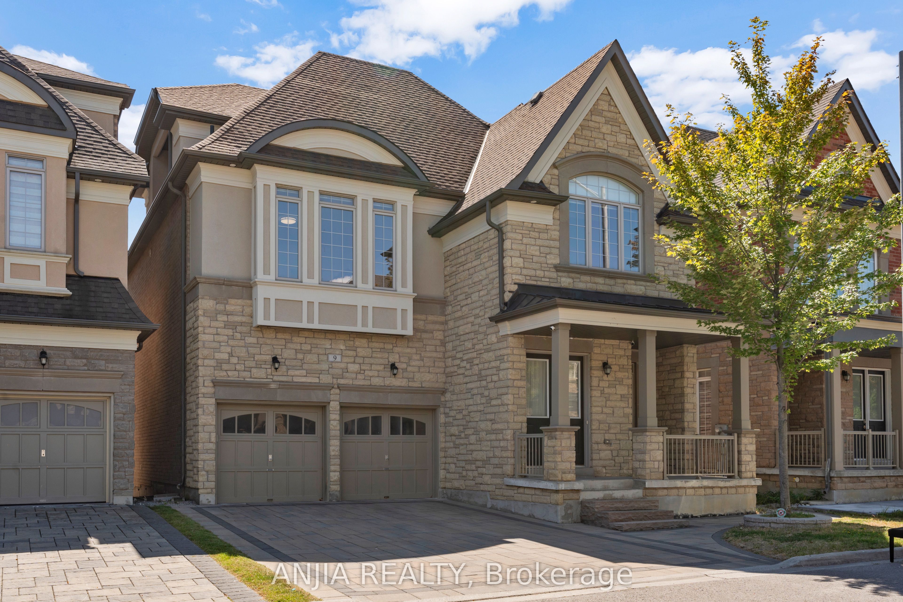 9 Mario Avenue, Markham, ON, L6C 0X8