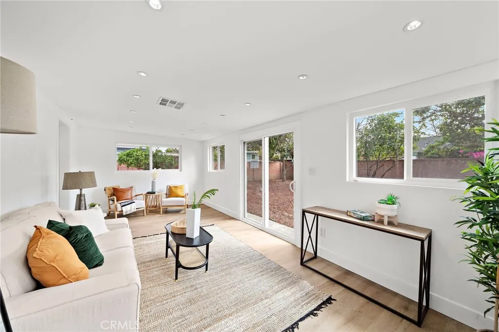 Additional image 17 of 1410 W Camden Place, Santa Ana, CA 92704