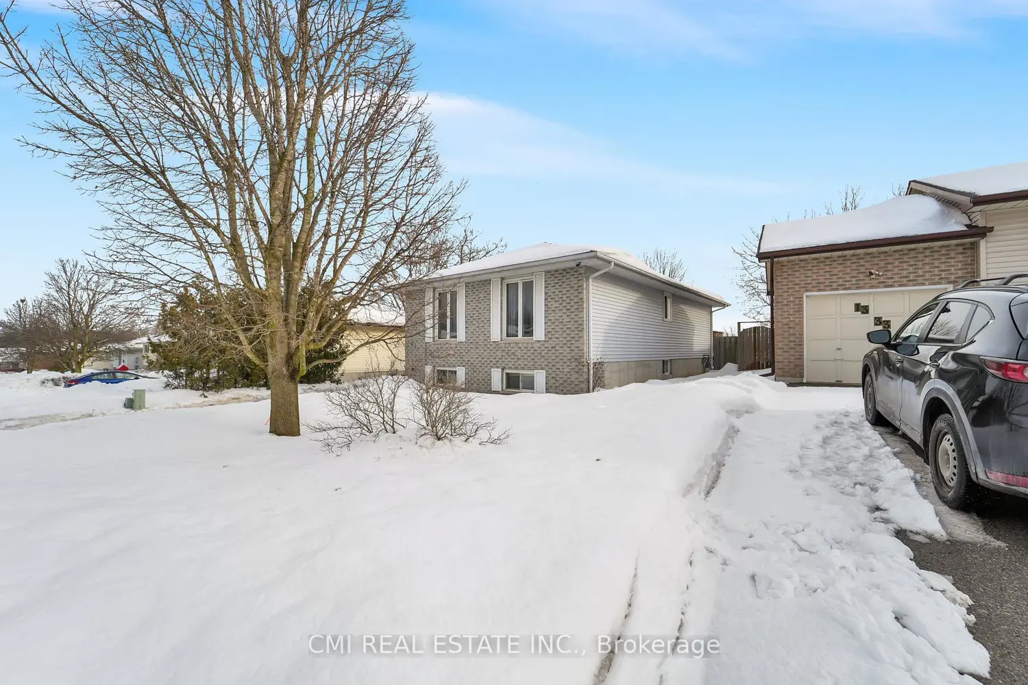 Additional image 3 of 1337 Tudor Crescent