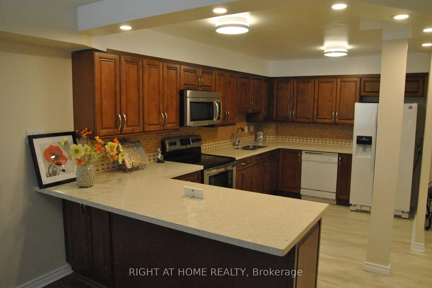 Additional image 6 of 45 Carlton Street 607