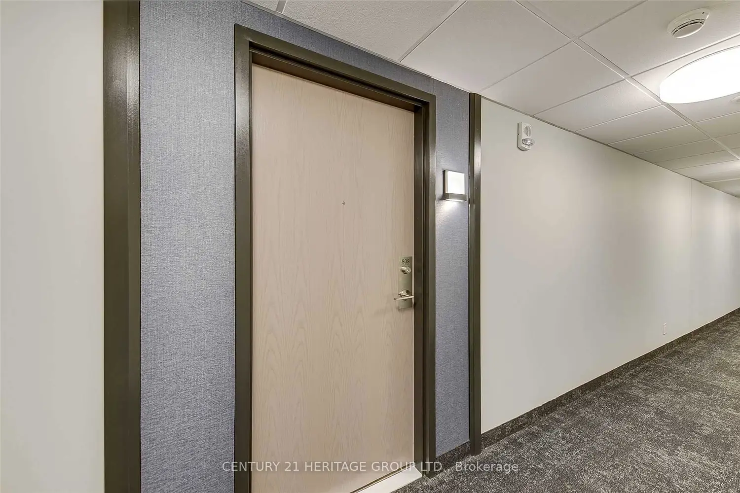 Additional image 3 of 58 Lakeside Terrace 808