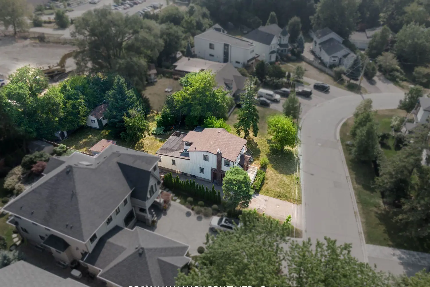 Additional image 2 of 724-728 Montbeck Crescent