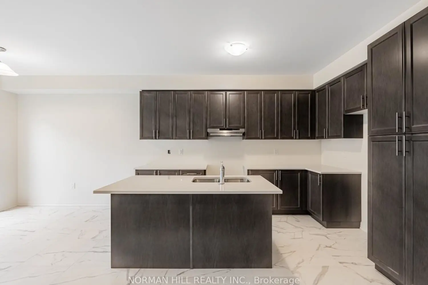 Additional image 2 of 18 Guildhouse Drive