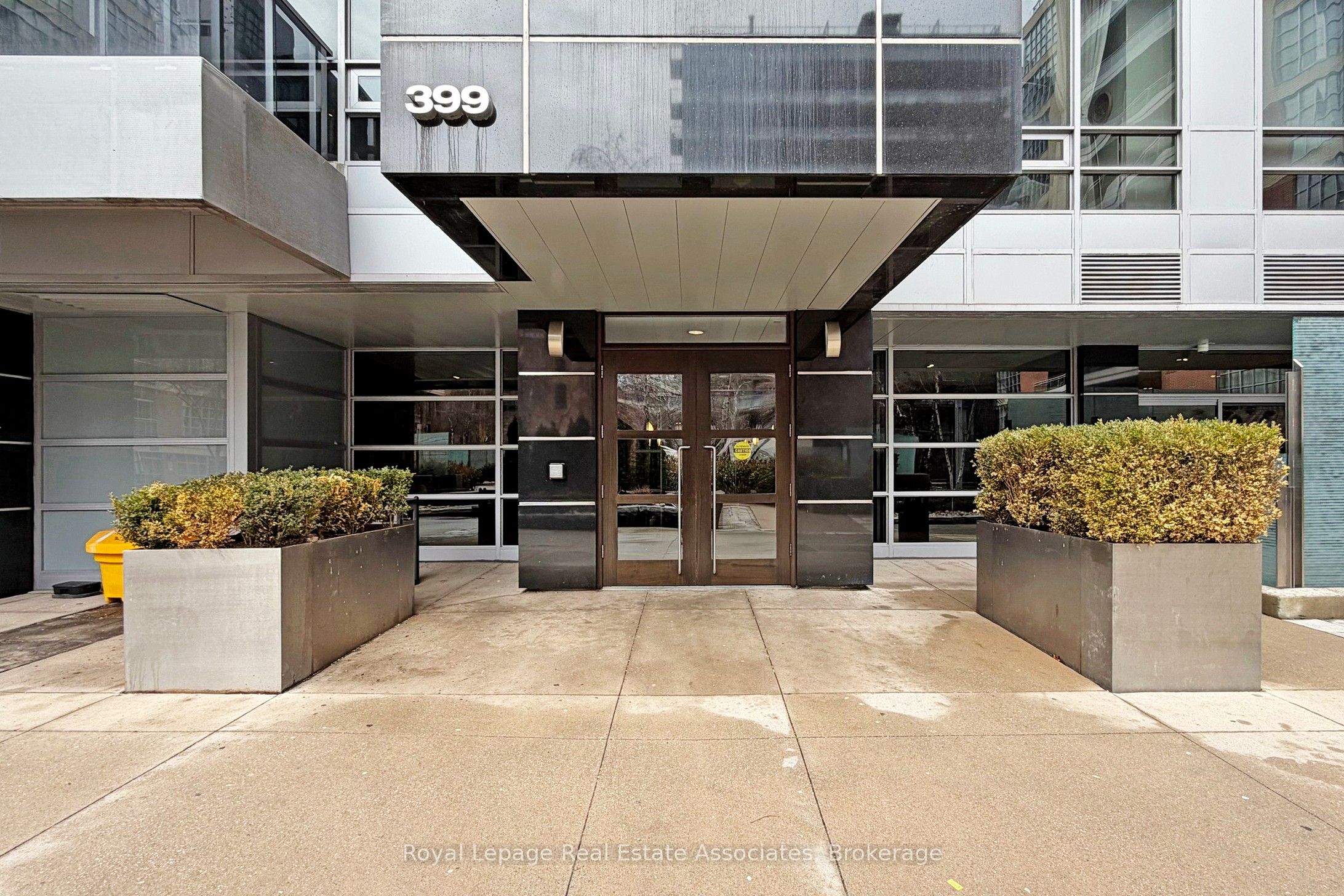 Additional image 3 of 814-399 Adelaide Street W, Toronto, ON, M5V 1S1