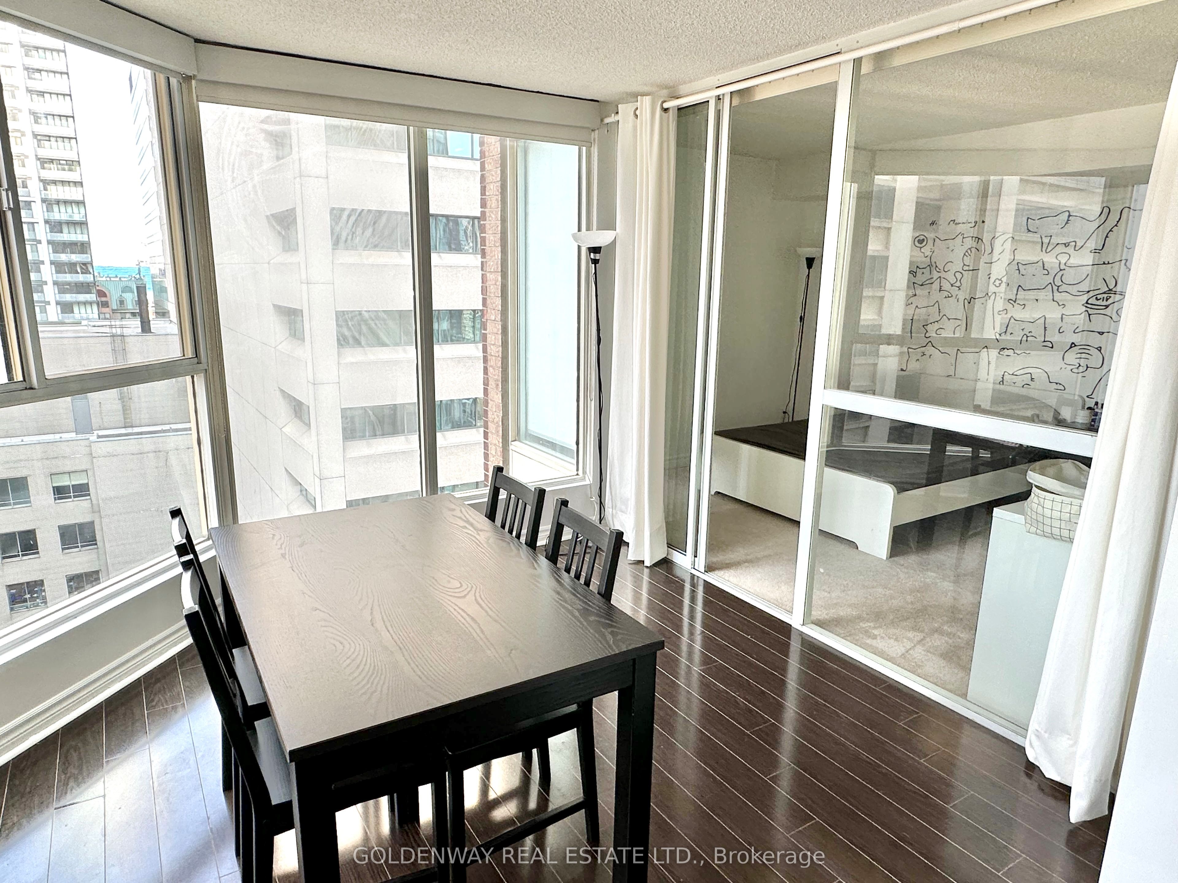 Additional image 2 of 1503-55 Centre Avenue, Toronto, ON, M5G 2H5
