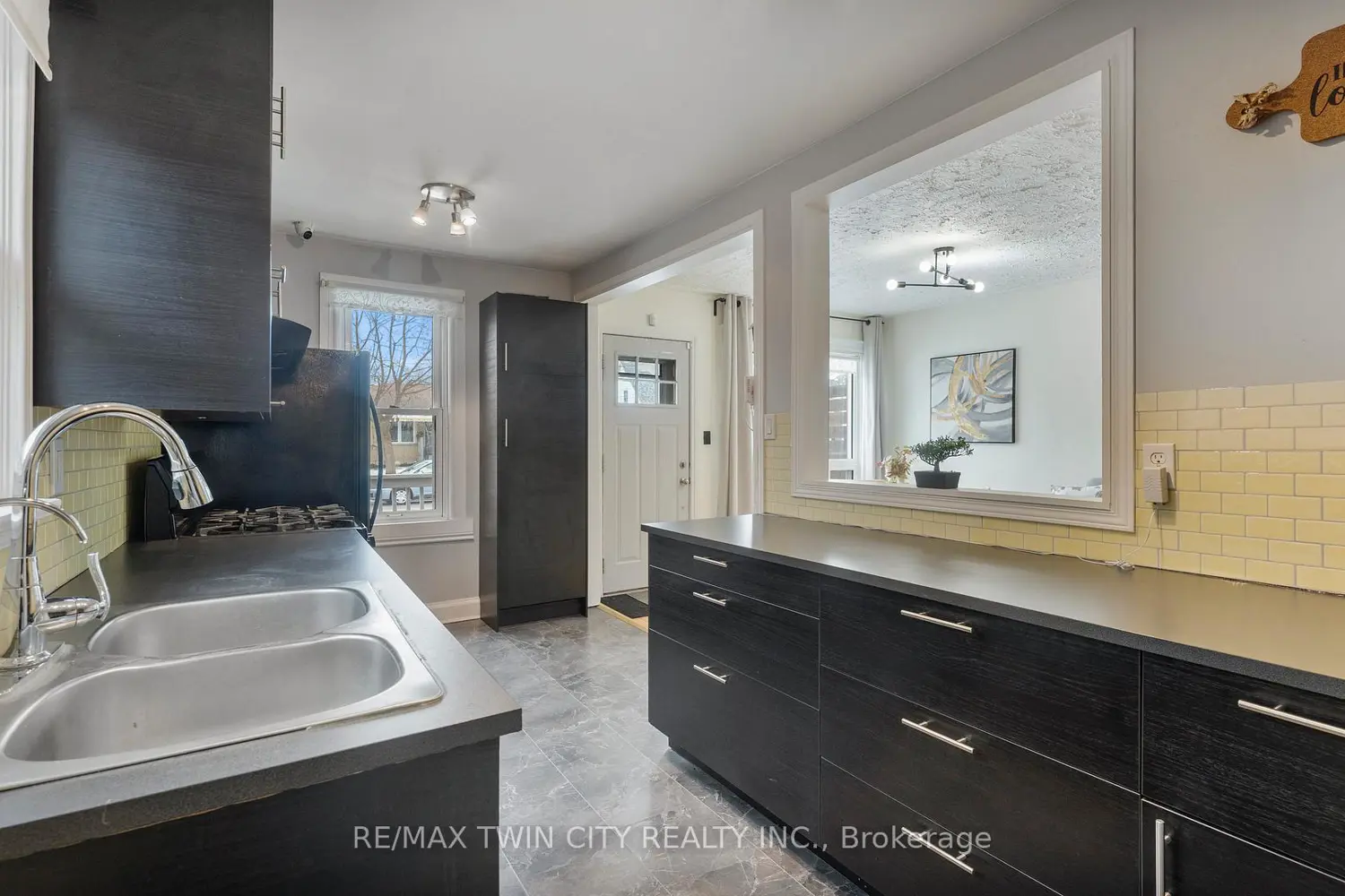 Additional image 9 of 69 Lyons Avenue