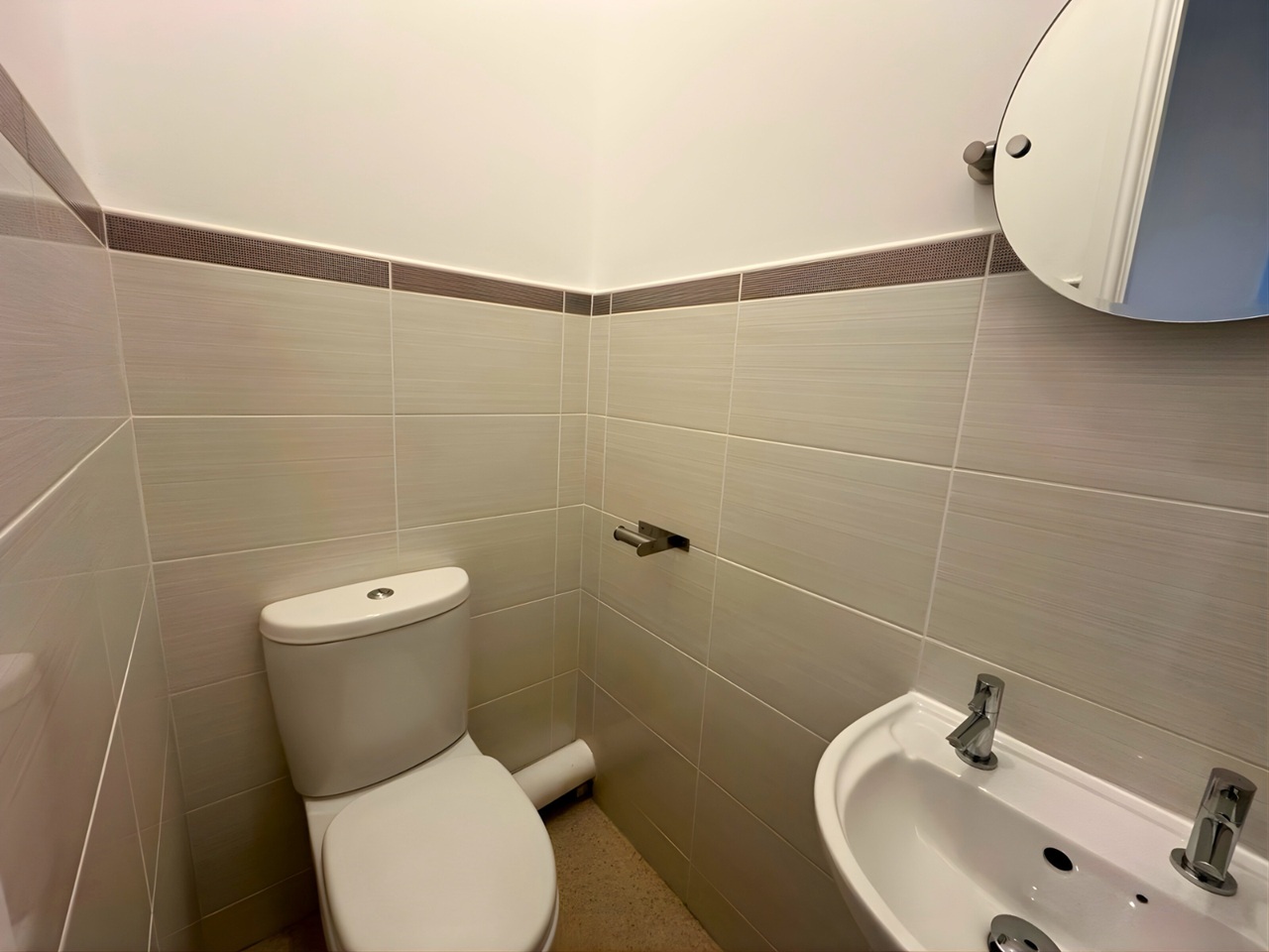 Additional image 7 of 2 Bed Flat, Summerfield, LS18, N1 7GU