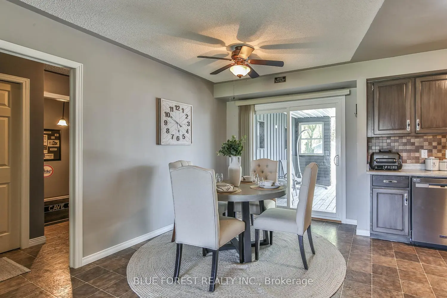 Additional image 6 of 50000 Dingle Street