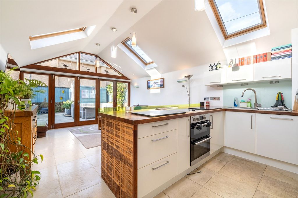 Additional image 4 of 4 bed terraced house for salePark Lane, Bideford, Devon EX39