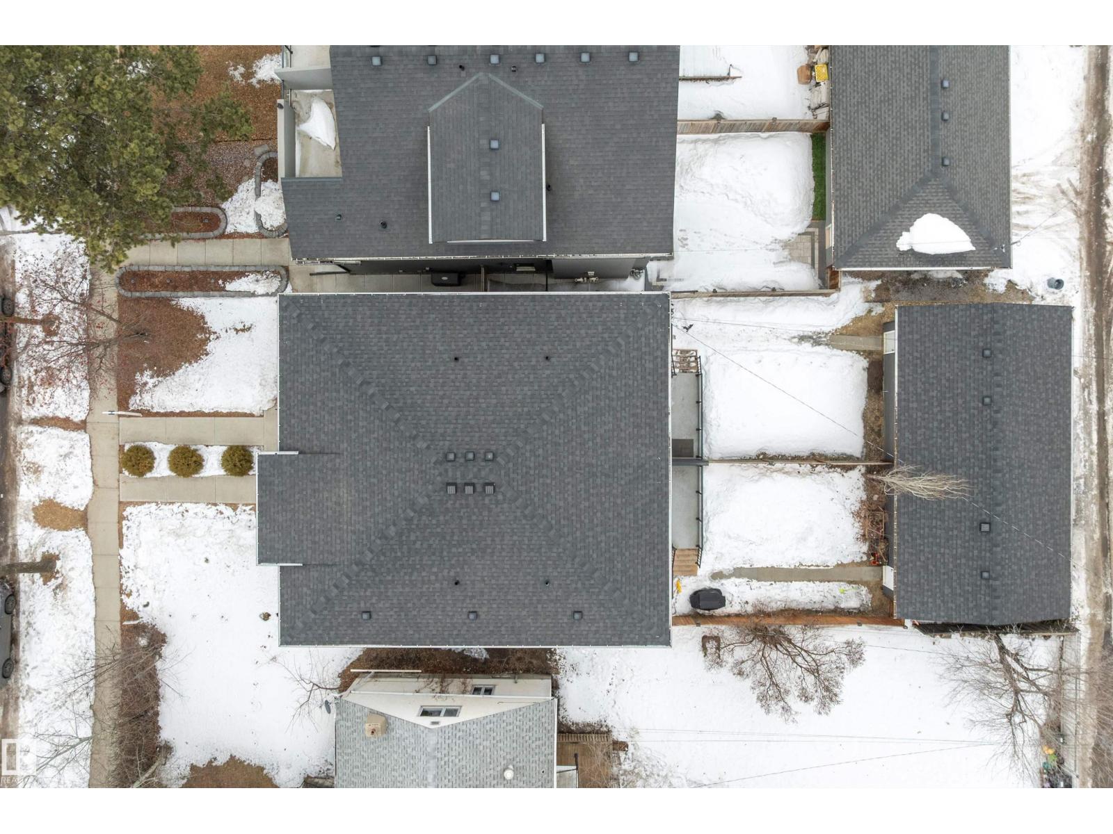 Additional image 2 of 11308 75 Avenue NW, Edmonton, AB, T6G0H5