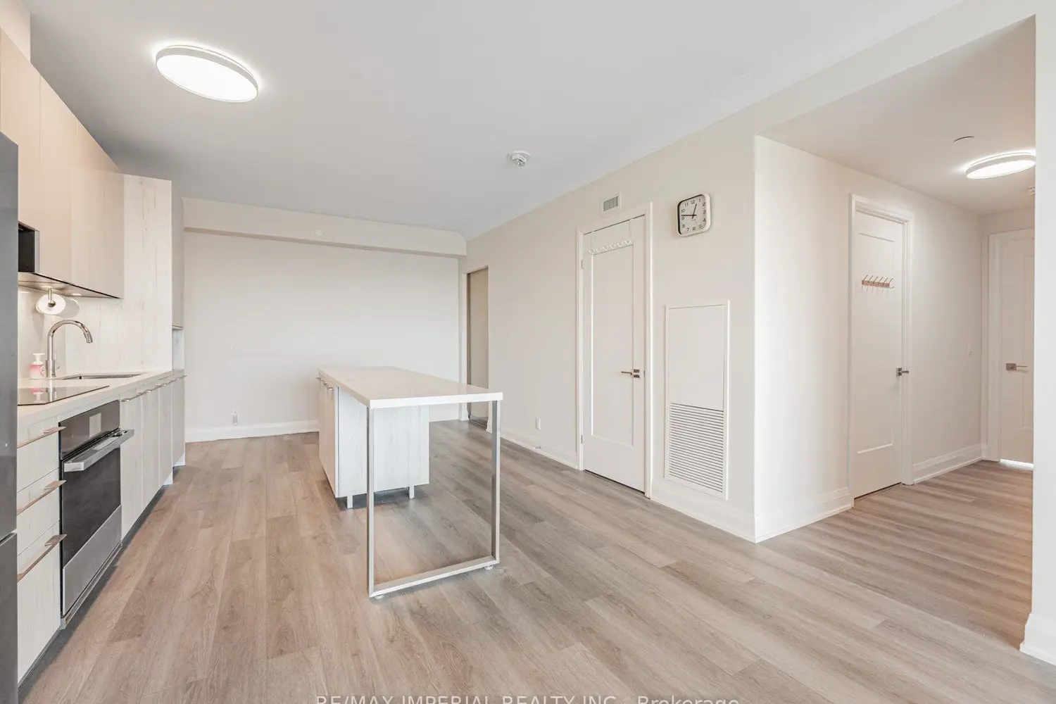 Additional image 6 of 8 Water Walk Drive 3205