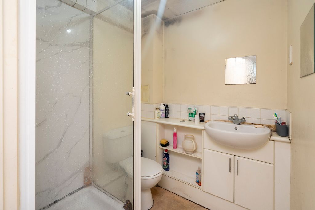 Additional image 7 of 2 bed flat for saleWallace Street, Glasgow G5