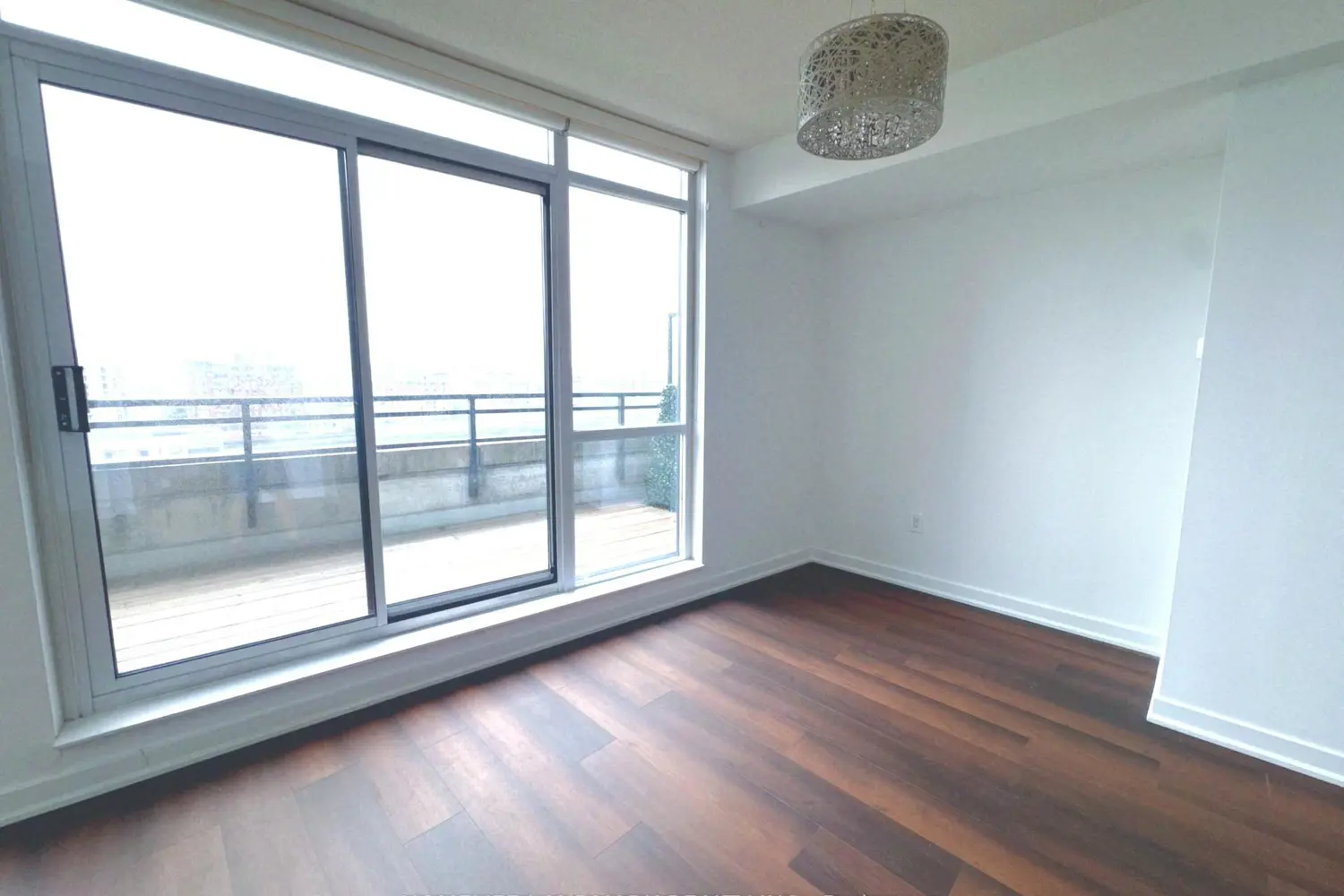 Additional image 7 of 8 Telegram Mews 833