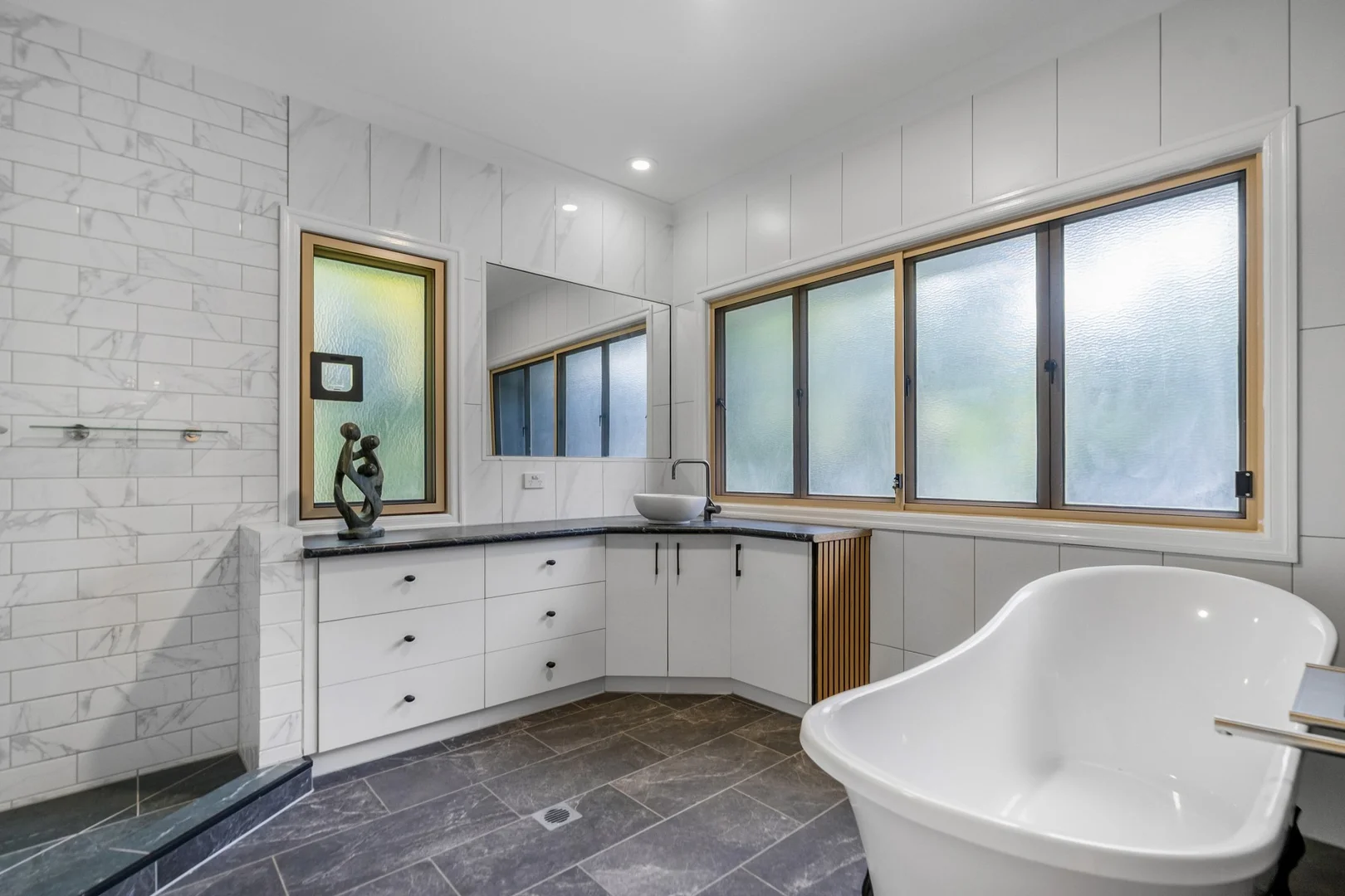 Additional image 9 of 20 Elizabeth Street, Flying Fish Point QLD 4860