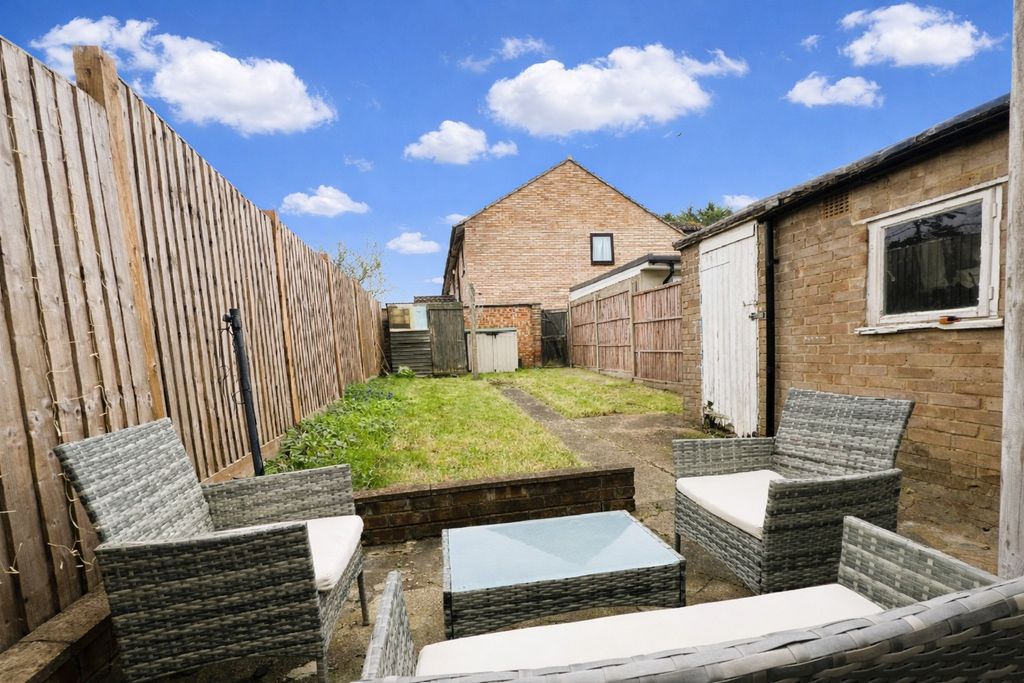 Additional image 7 of 2 bed terraced house for saleKestrel Path, Slough SL2