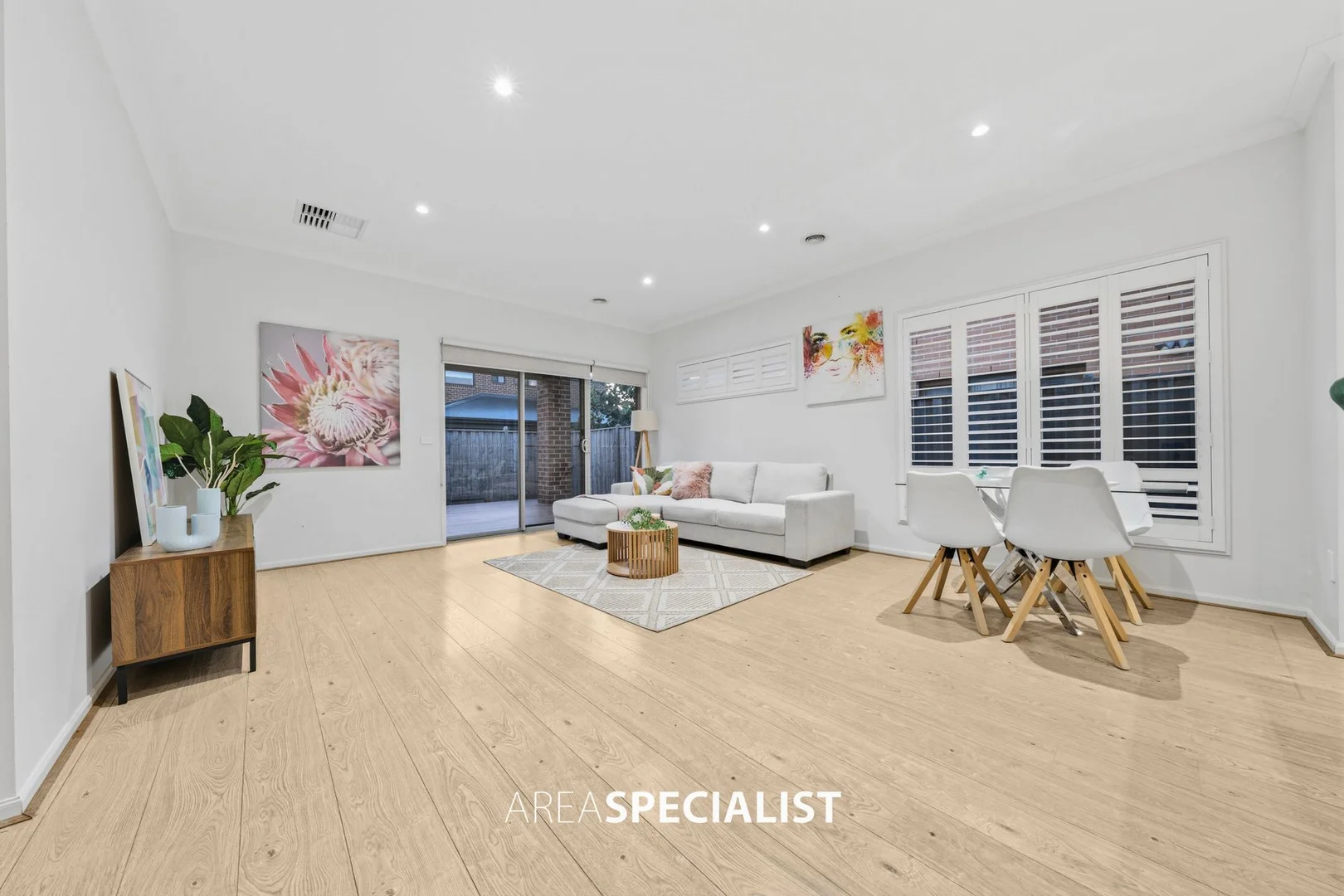 Additional image 7 of 18 Greenslate Street, Clyde North VIC 3978