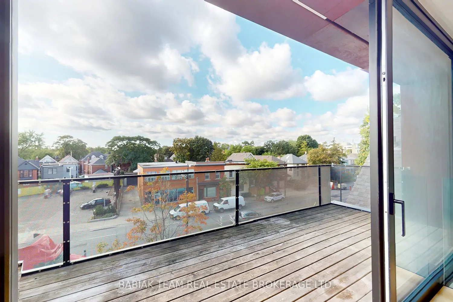 Additional image 17 of 3212 Dundas Street