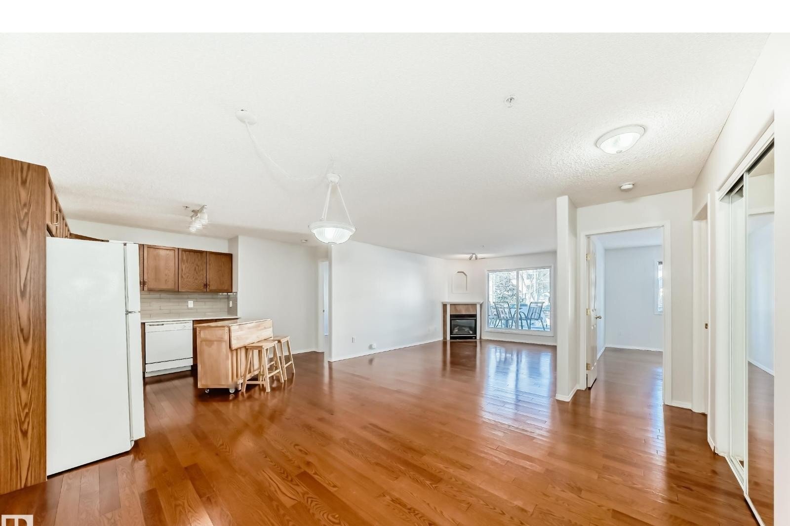 Additional image 8 of 105-16303 95 Street NW, Edmonton, AB, T5Z3V1