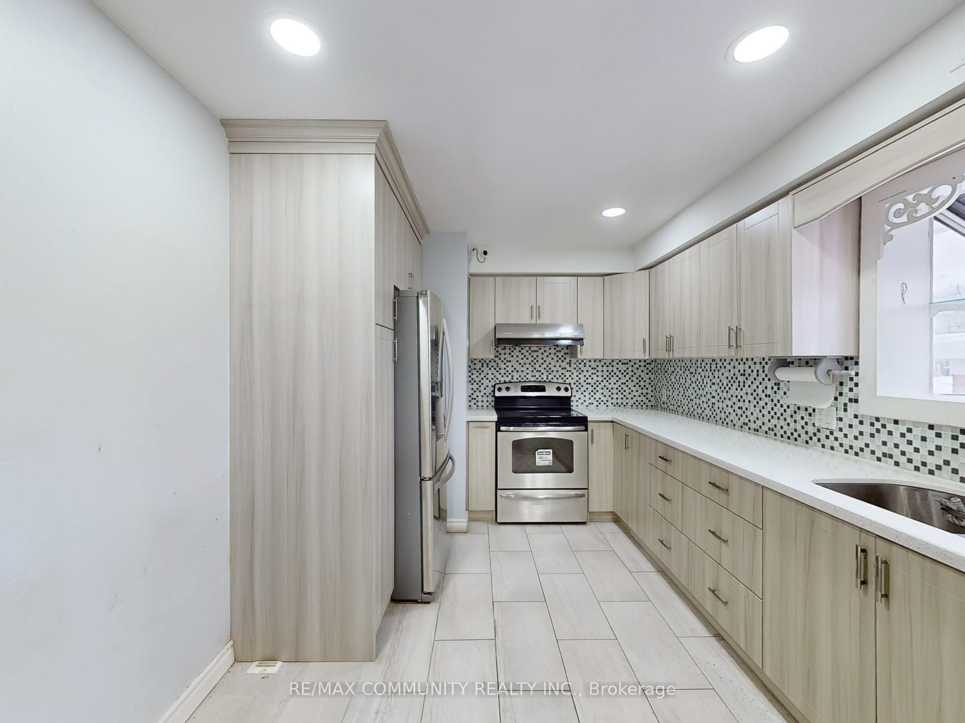 Additional image 6 of Main-96 Scarden Avenue, Toronto, ON, M1T 1W5