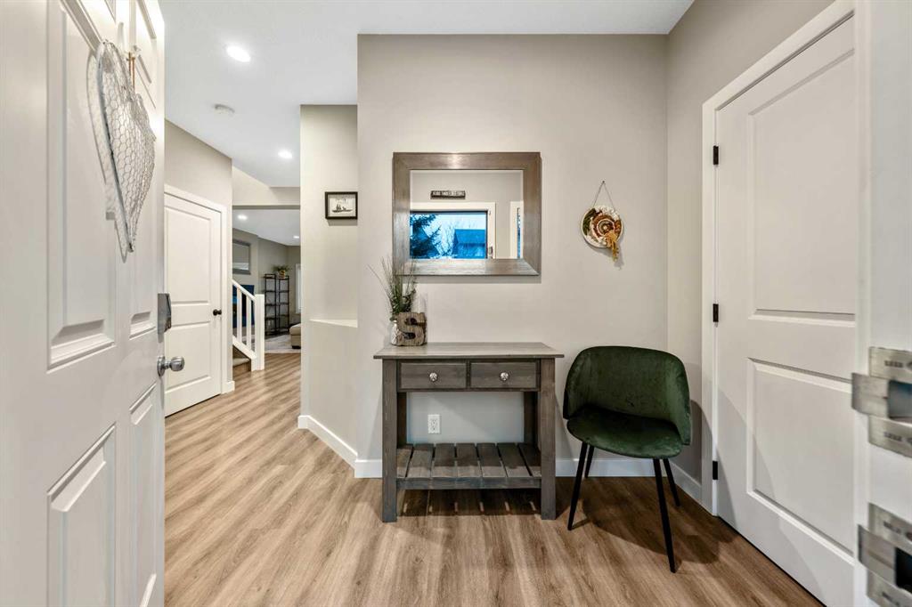 Additional image 5 of 114 Elgin Meadows Way SE, Calgary, AB, T2Z 0S2