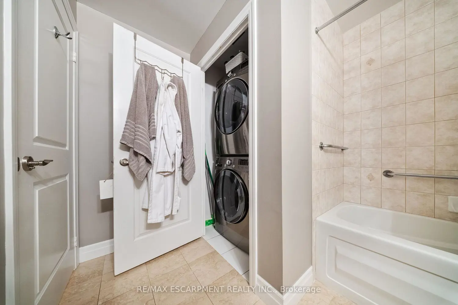 Additional image 4 of 58 Marine Parade Drive 707