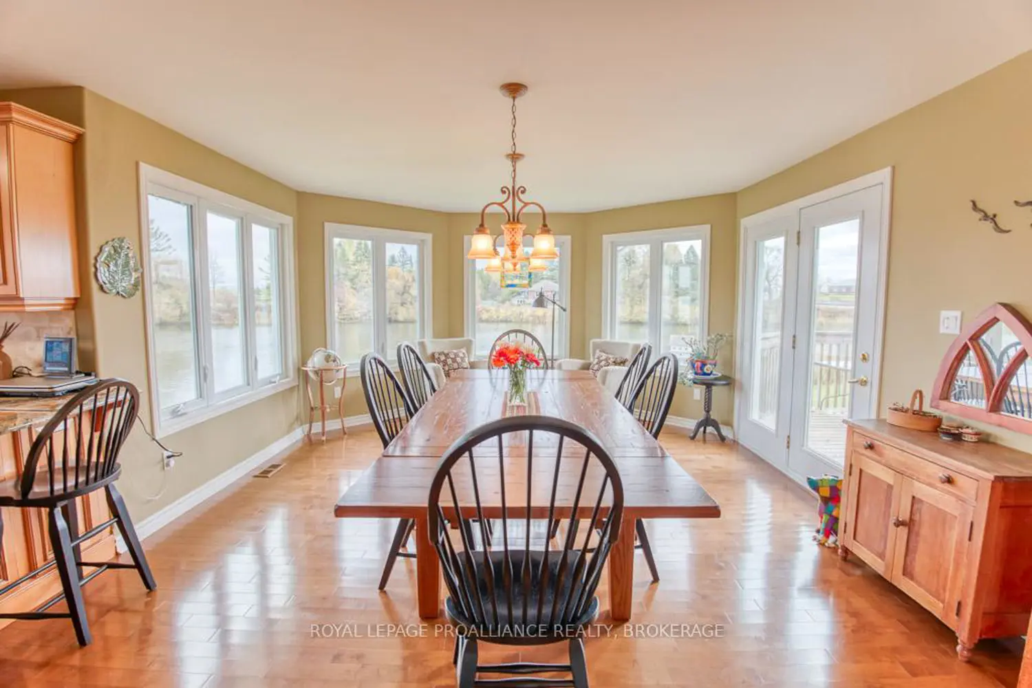 Additional image 5 of 2318 15 Highway