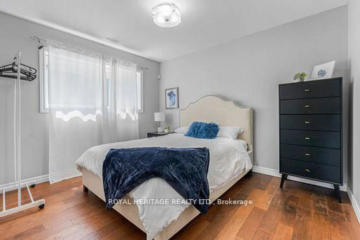 Additional image 11 of 34 Hills Road