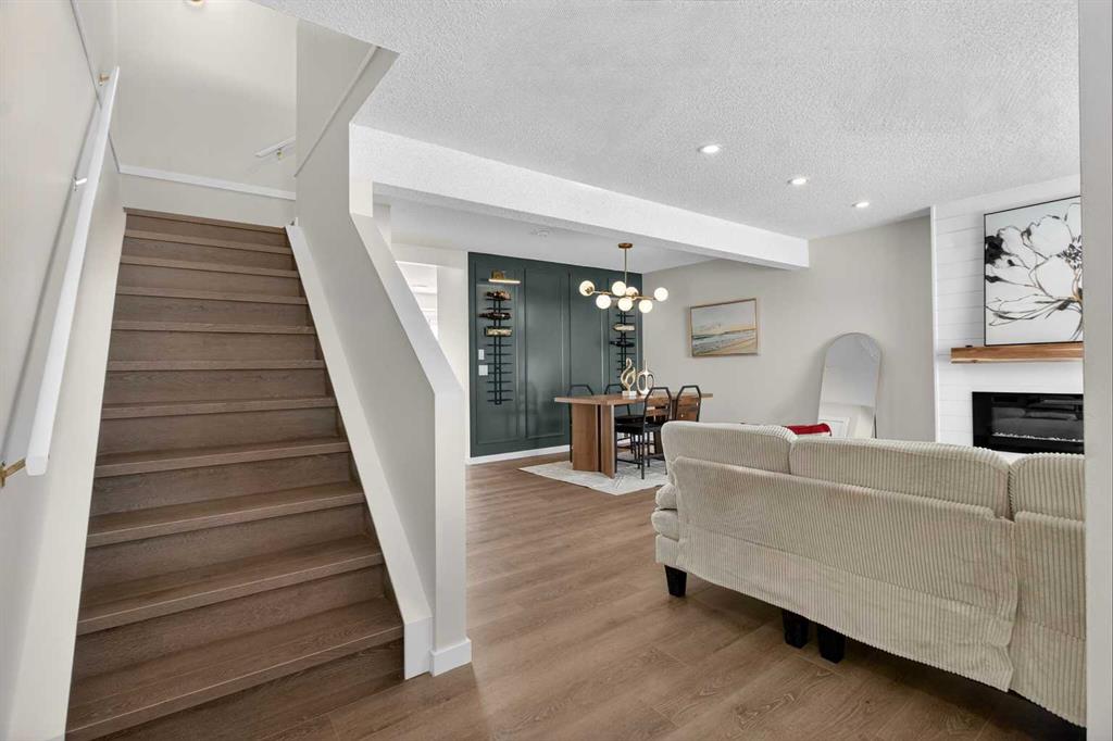 Additional image 4 of 5 Bermuda Lane NW, Calgary, AB, T3K 2K1