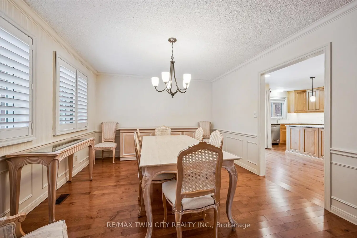 Additional image 4 of 405 Glasgow Street 5