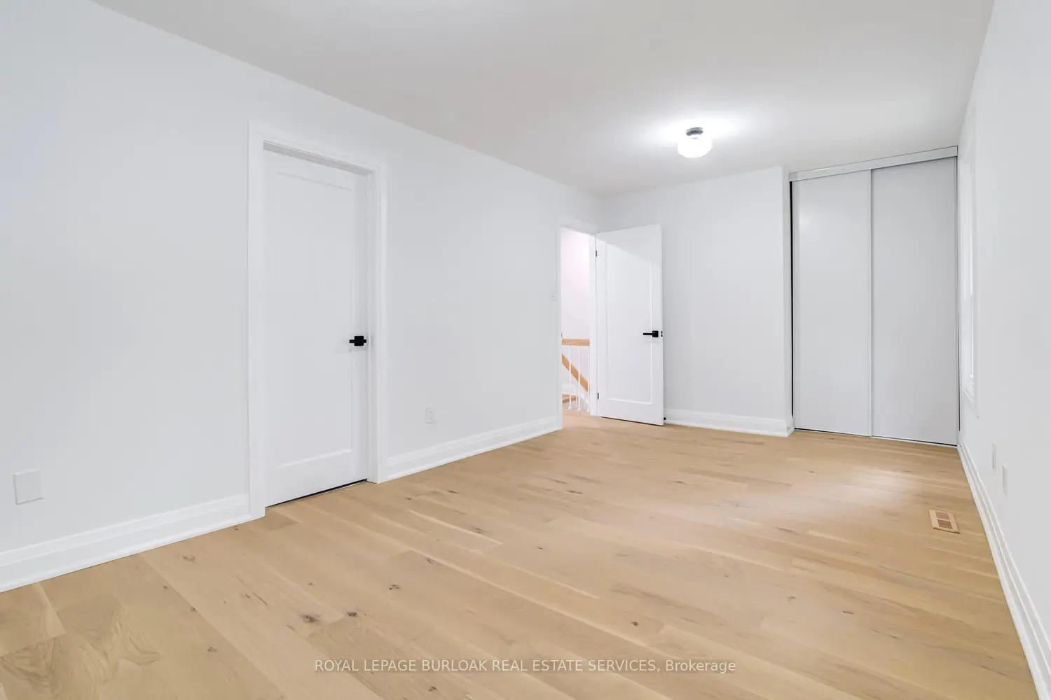 Additional image 8 of 5475 Lakeshore Road 4