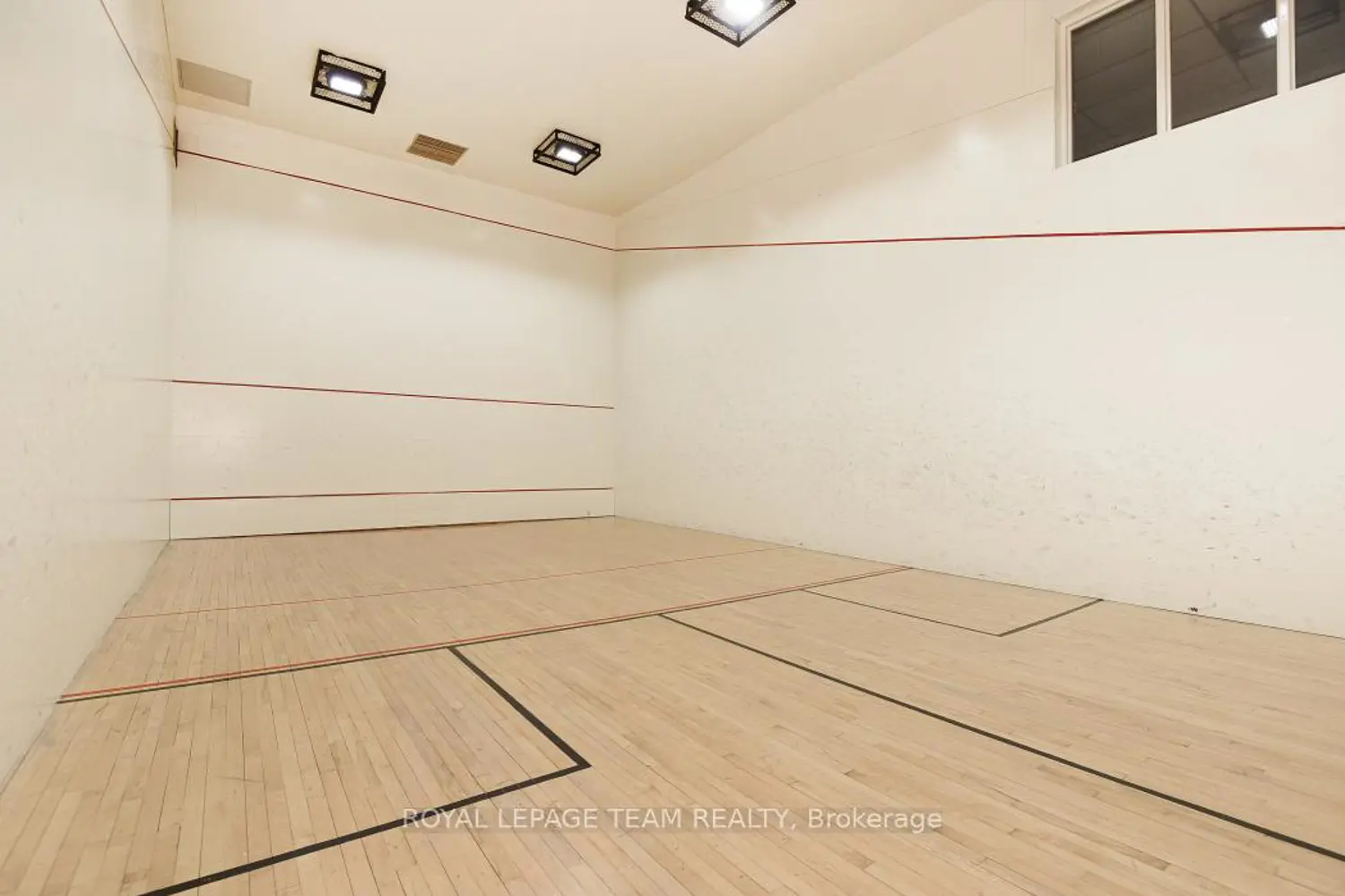 Additional image 18 of 1137 Ambleside Drive 16