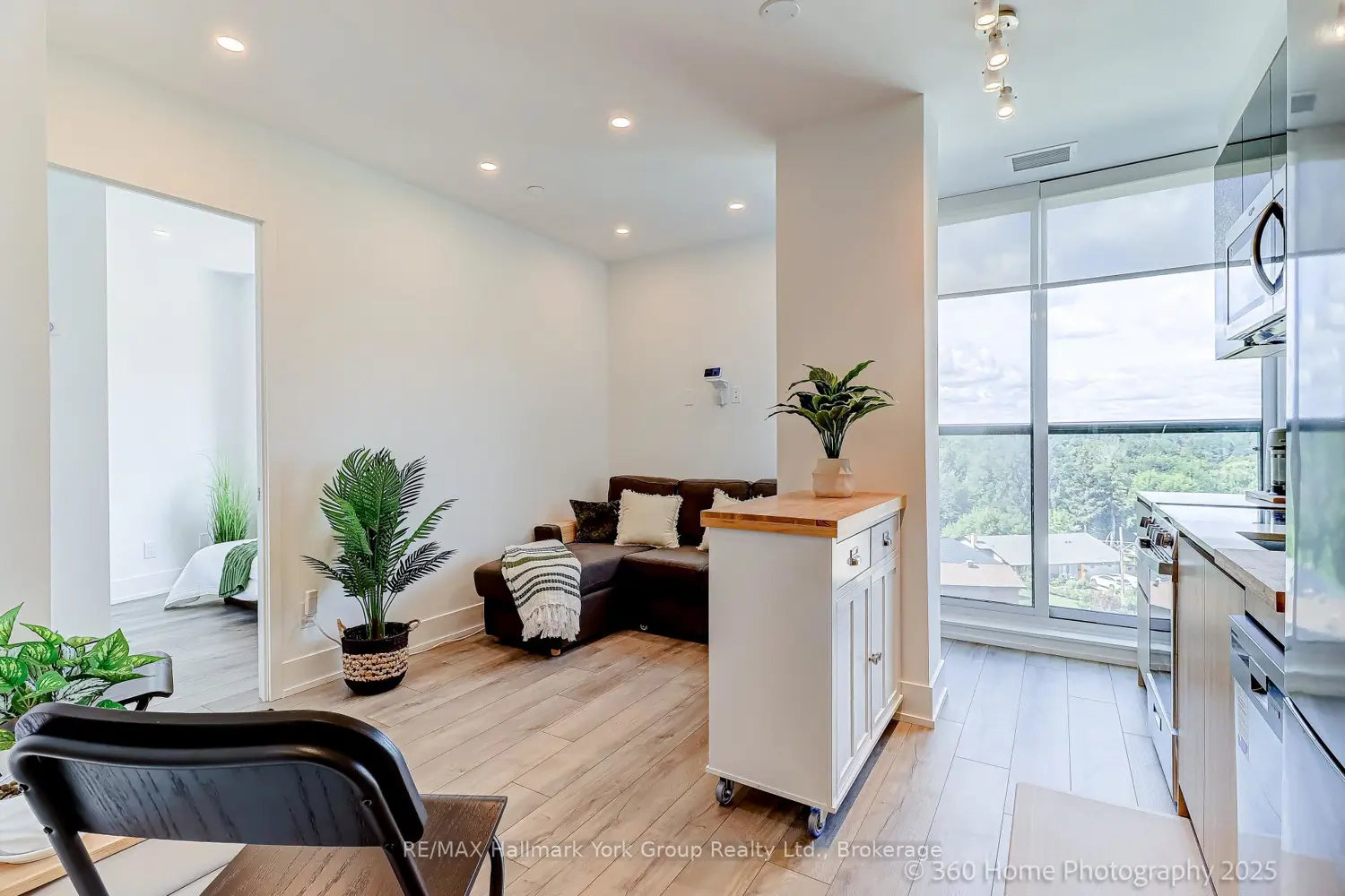 Additional image 4 of 3100 Keele Street 534