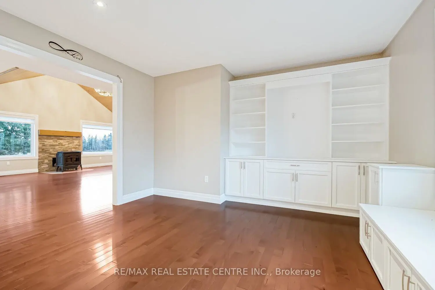 Additional image 7 of 294288 8Th Line