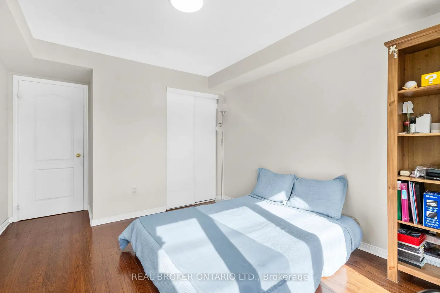 Additional image 11 of 649E Warden Avenue 27
