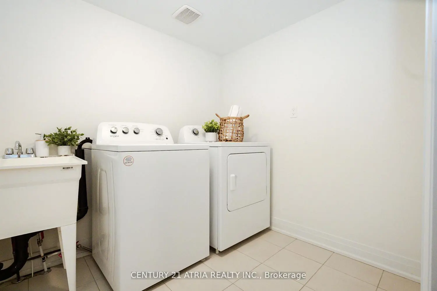 Additional image 19 of 38 Main Street