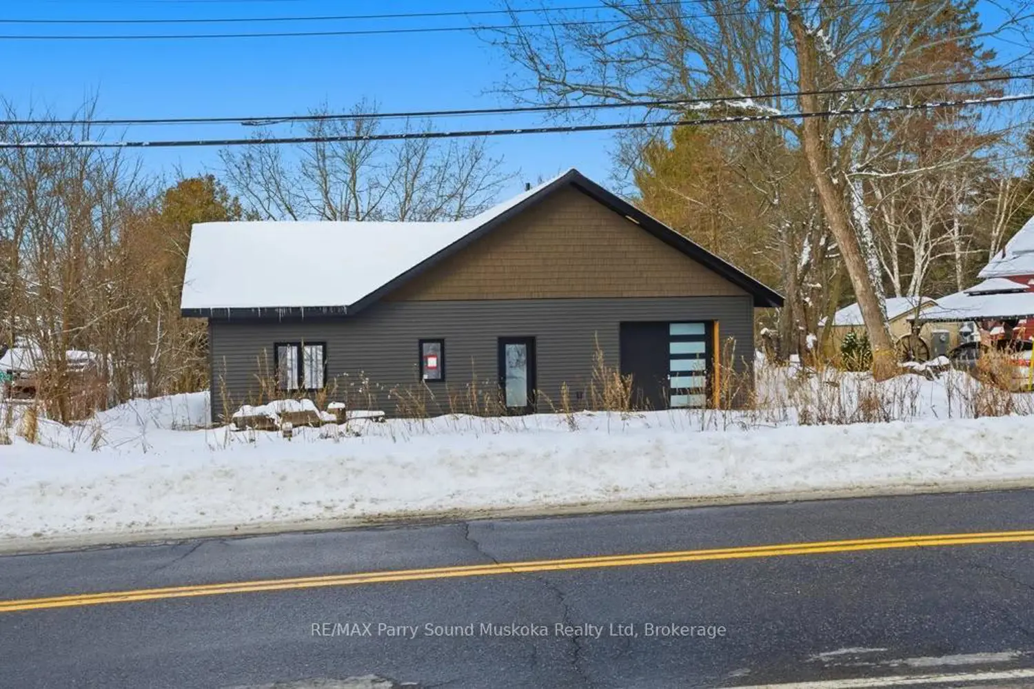 Additional image 9 of 1232 518 Highway