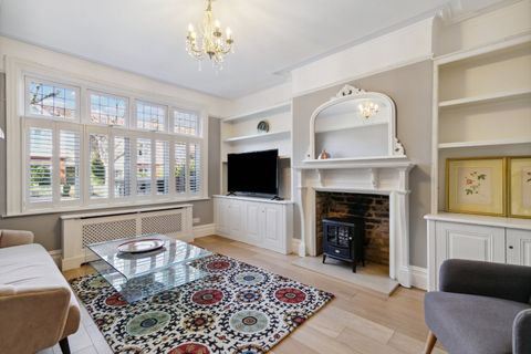 Deanhill Road, London SW14
