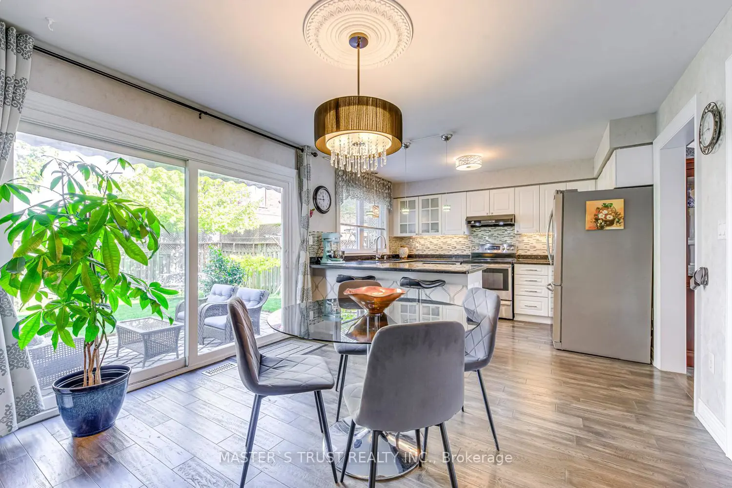 Additional image 7 of 66 Snow Leopard Court