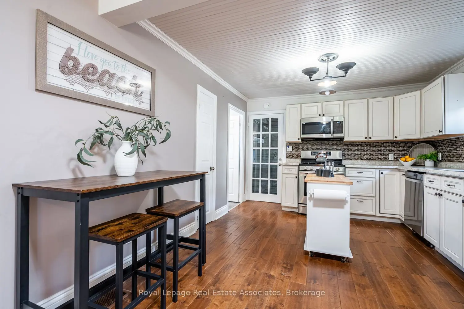 110 Derby Road photo 5