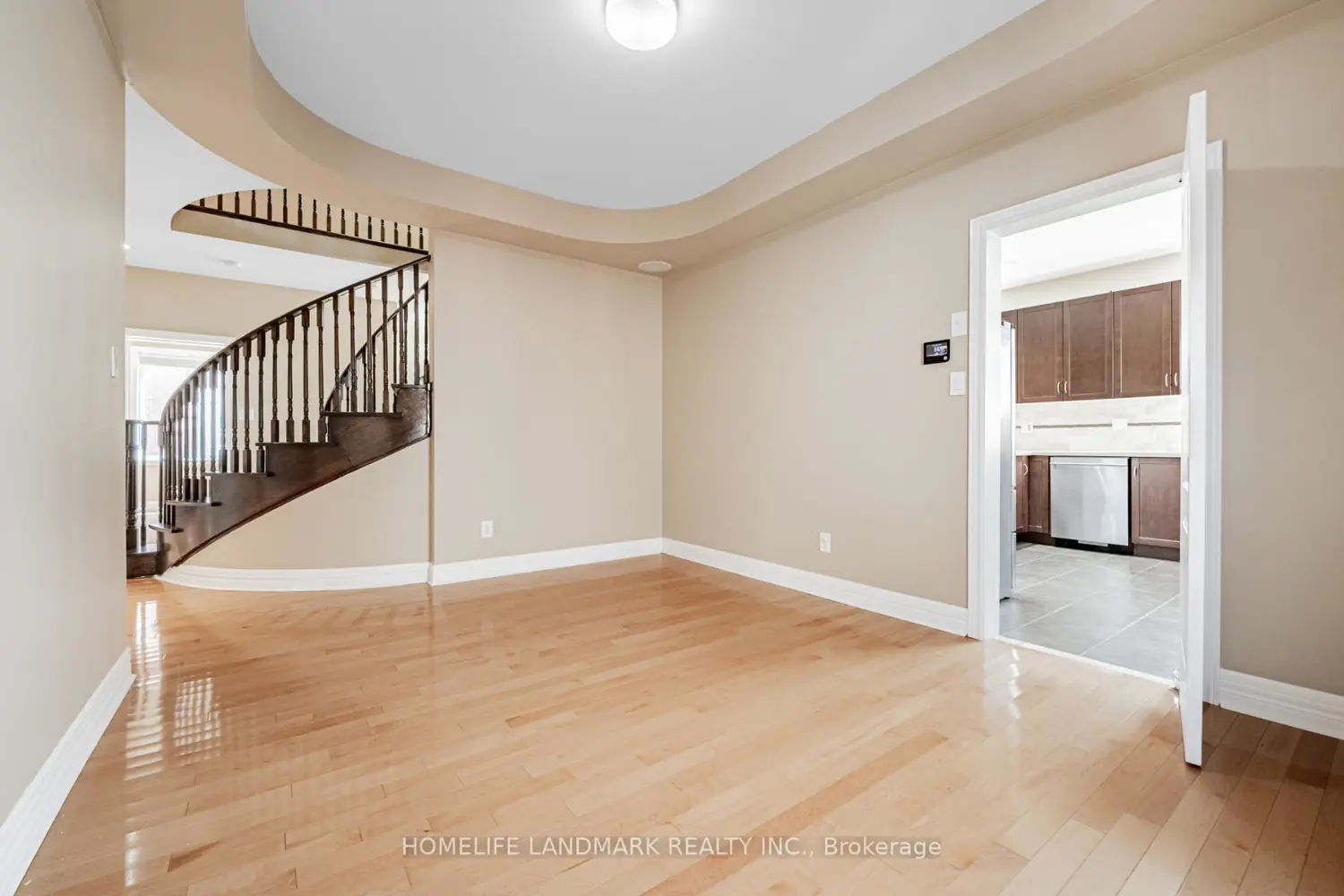 Additional image 4 of 2481 Whistling Springs Crescent