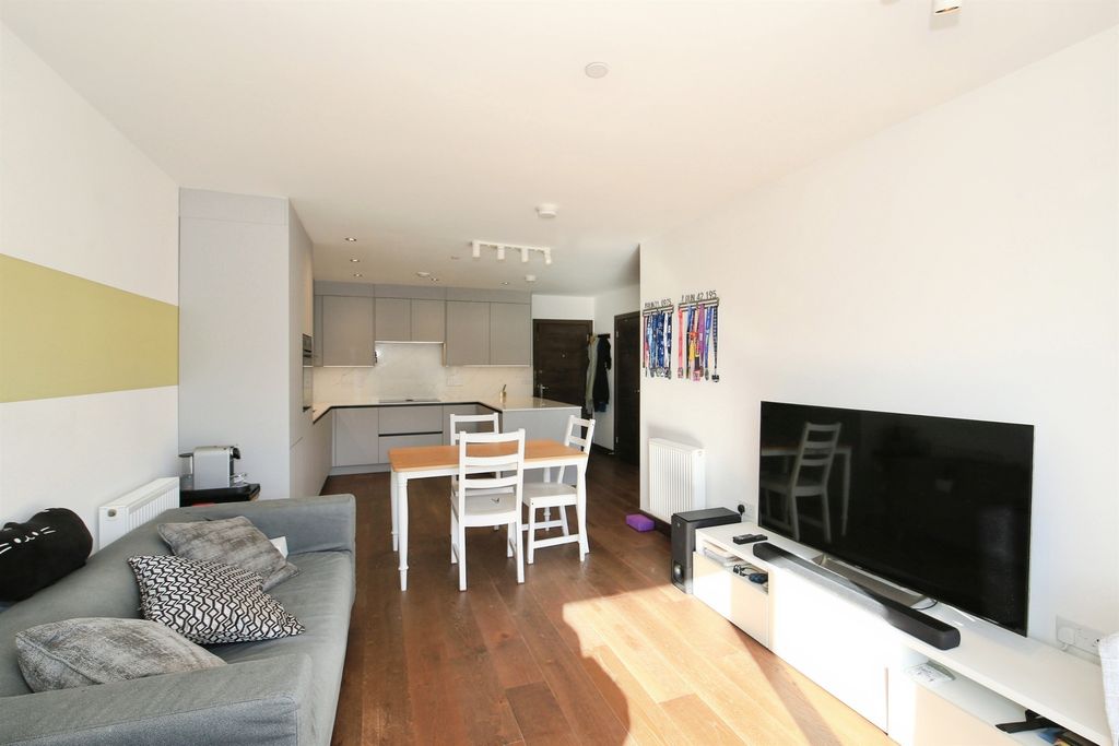 Additional image 5 of 2 bed flat for saleEast Station Road, Fletton Quays, Peterborough PE2