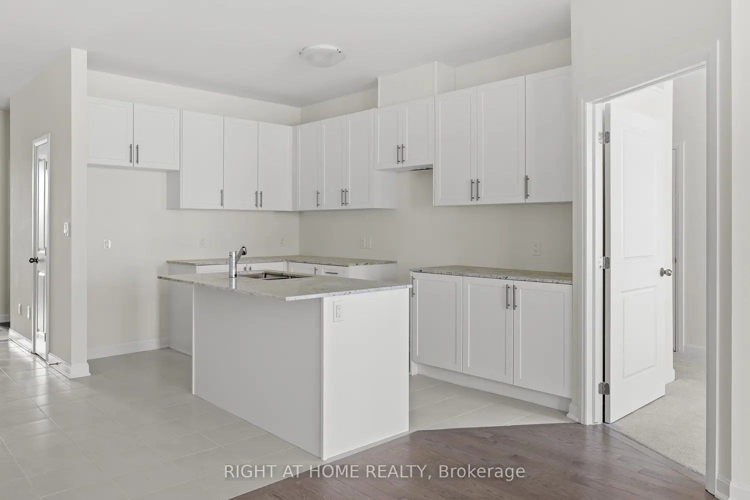 Additional image 7 of 9 Golf Links Drive