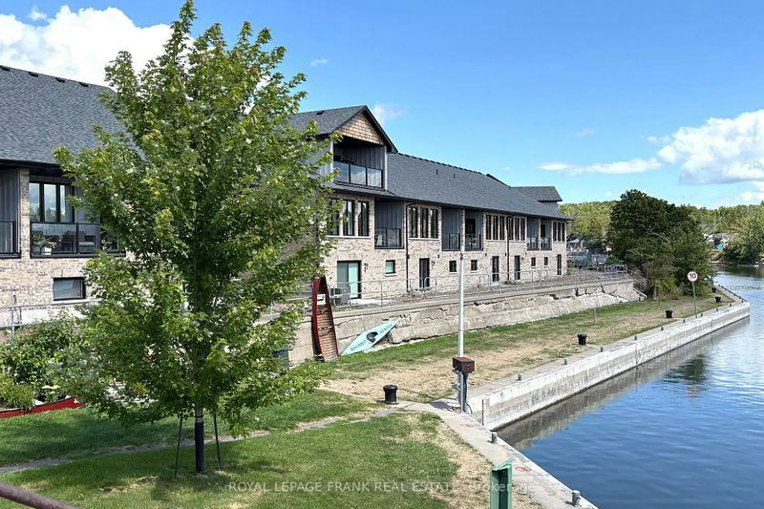 Additional image 16 of 34 Pond Street