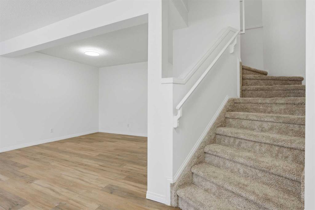 Additional image 4 of 137 Taravista Crescent NE, Calgary, AB, T3J 4N8